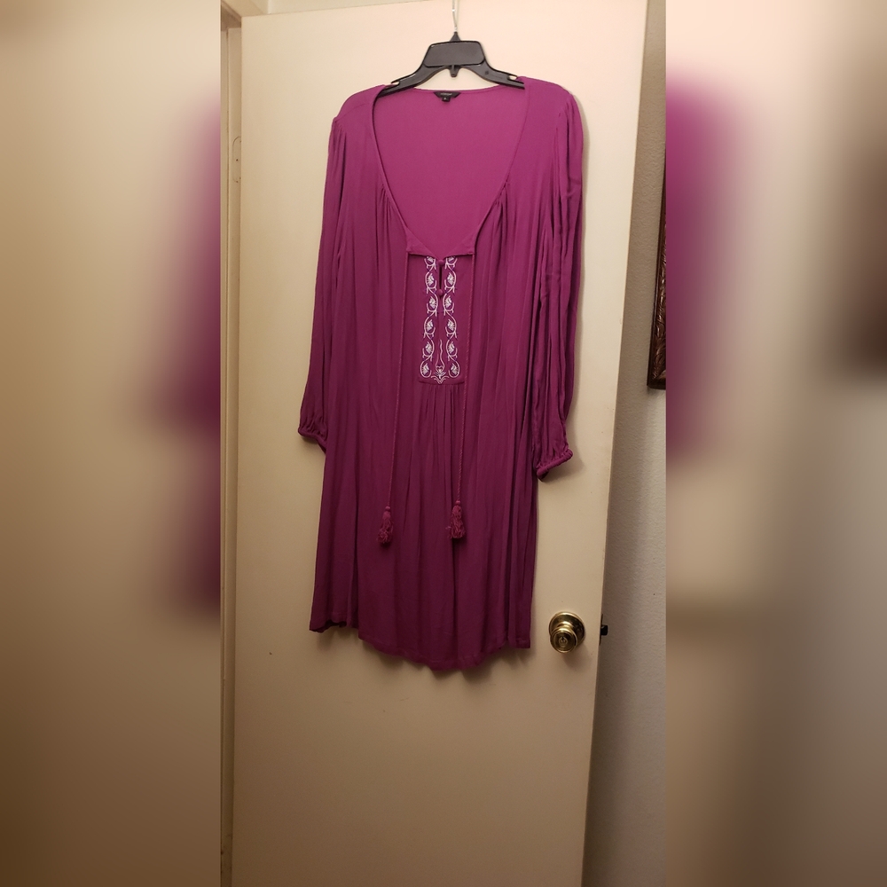 Fuchsia gauze dress, 3/4" sleeve with elastic. Embroidered flowers w/ tie tassle